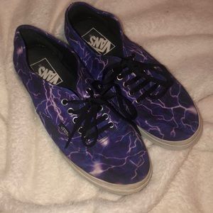 Lightning Vans